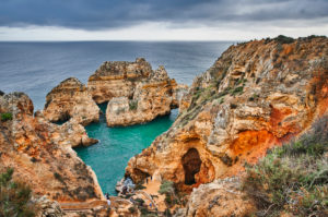 Europa, Portugal, Algarve, Litoral, Barlavento, Felsalgarve, Distrikt Faro, Lagos, Ponta da Piedade, Lagune mit Treppenzugang, Traumweg Europa, Portugal, Algarve, Litoral, Barlavento, Felsalgarve, Distrikt Faro, Lagos, Ponta da Piedade, Lagune mit Treppenzugang, Traumweg